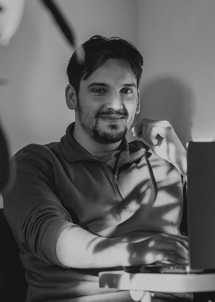 photo d'emilien fuchs fondateur et co-gérant de l'agence studio seja