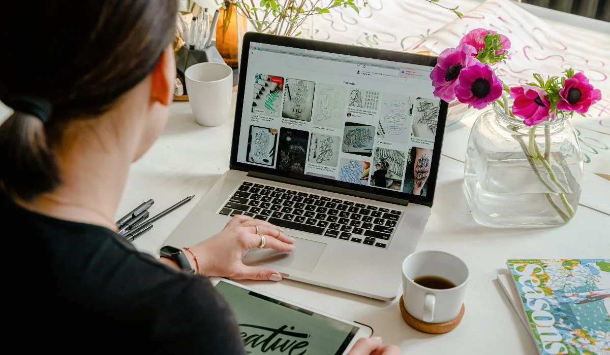 navigation de site sur ordinateur