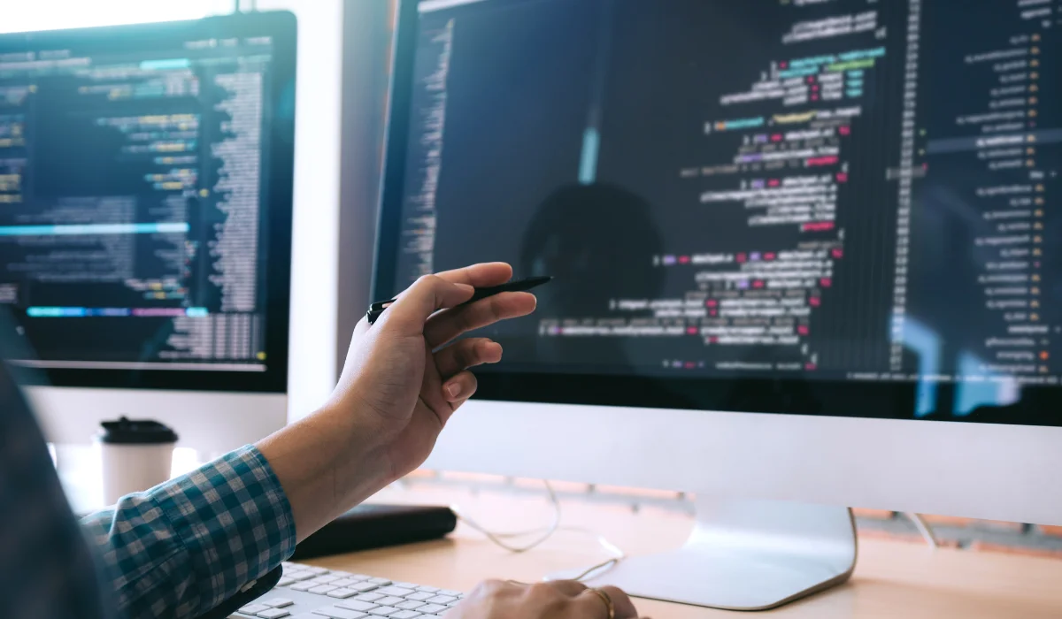 projet en lignes de code sur un ordinateur