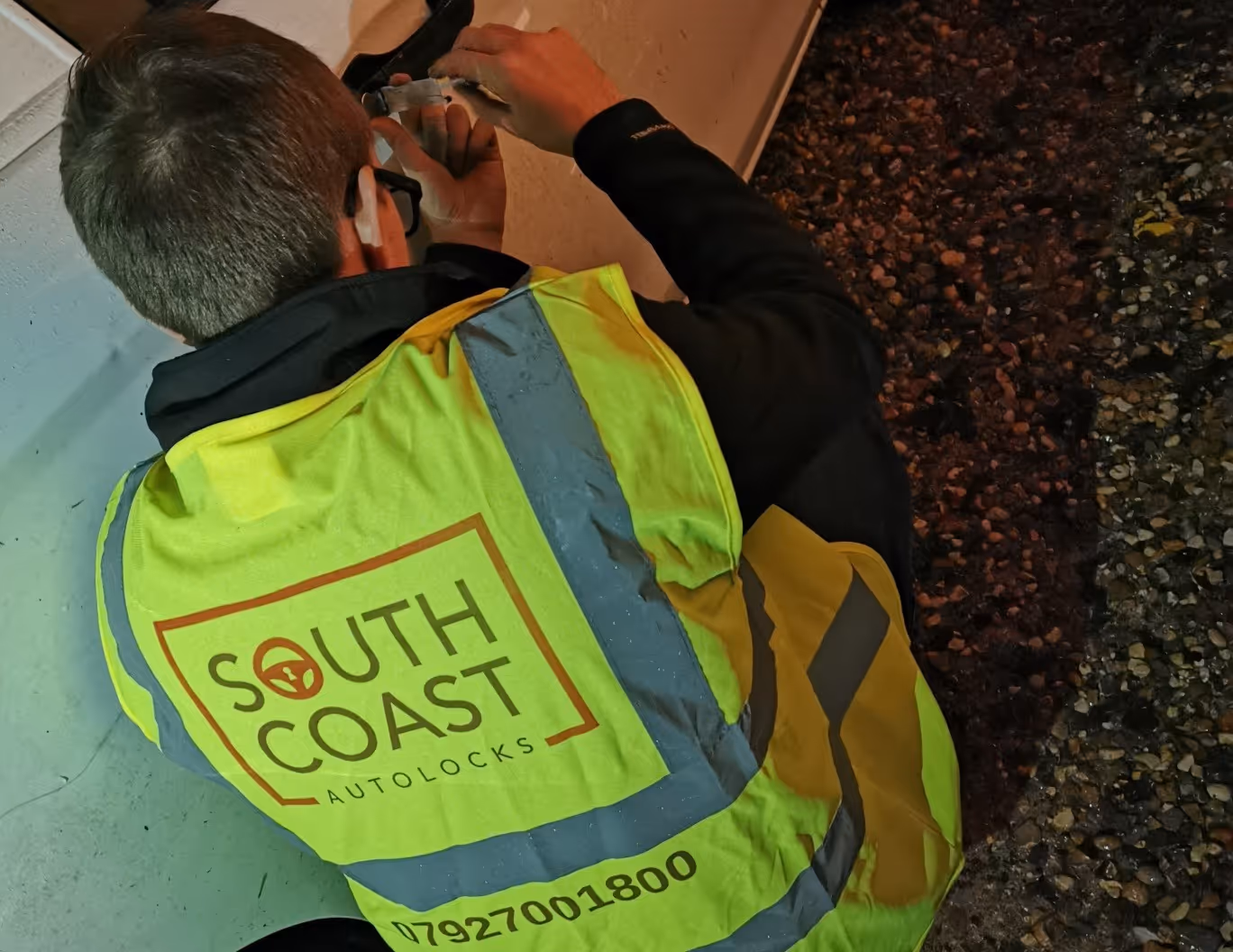 Vehicle entry locksmith service Hampshire