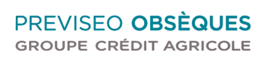 Texte bleu et gris indiquant PREVIVSEO OBSÈQUES GROUPE CRÉDIT AGRICOLE.