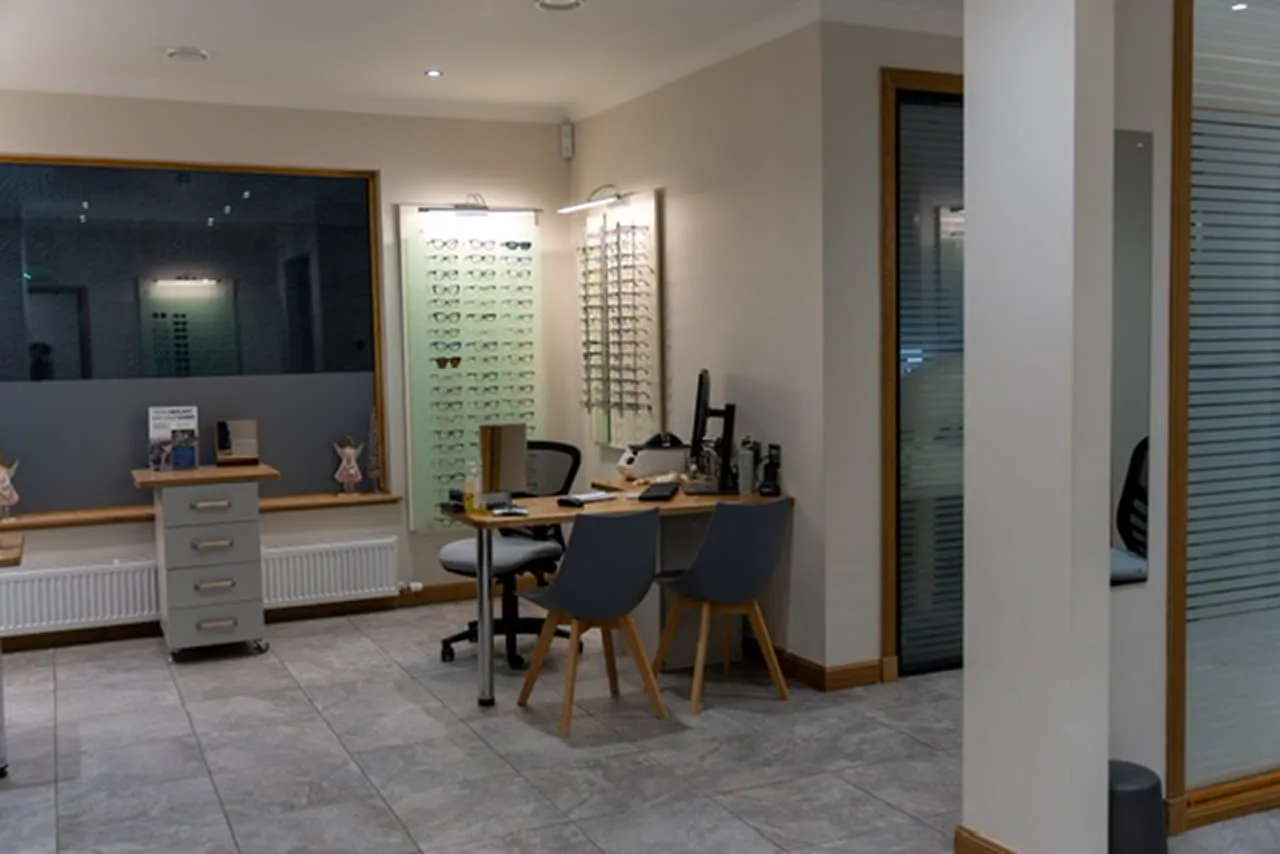 Salmoni Opticians frame display
