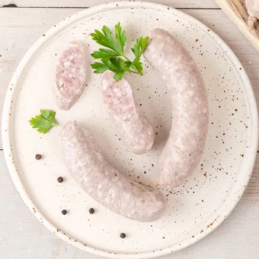 Biała kiełbasa na talerzu