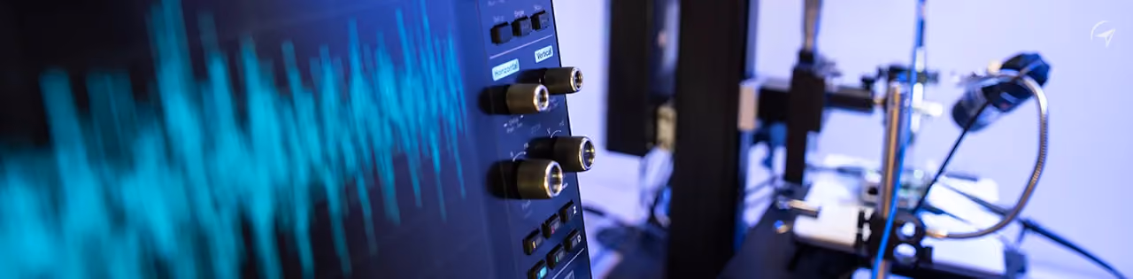 side-channel-attack-countermeasures-esdynamic-oscilloscope.png