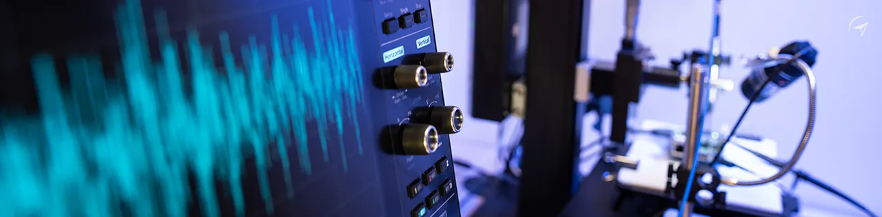 side-channel-attack-countermeasures-esdynamic-oscilloscope.png