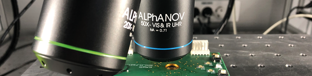 double-laser-fault-injection-lab-alphanov-eshard-bench.png