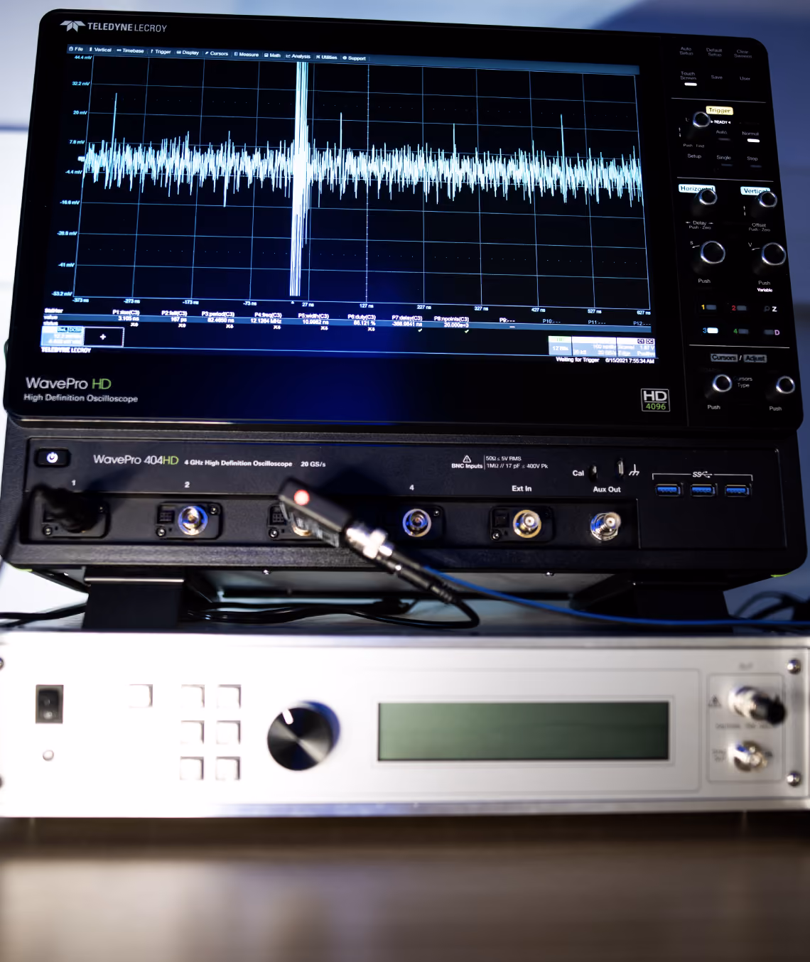 High-End & Nominal Oscilloscope 2