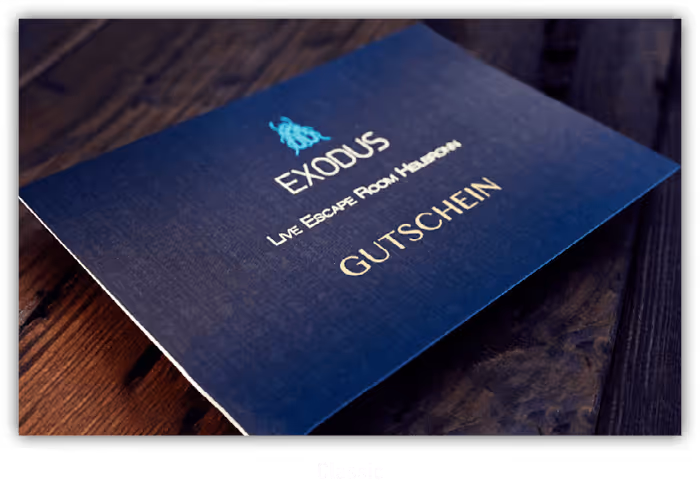 Blauer Gutschein für das Live Escape Room in Heilbronn mit dem Schriftzug EXODUS.