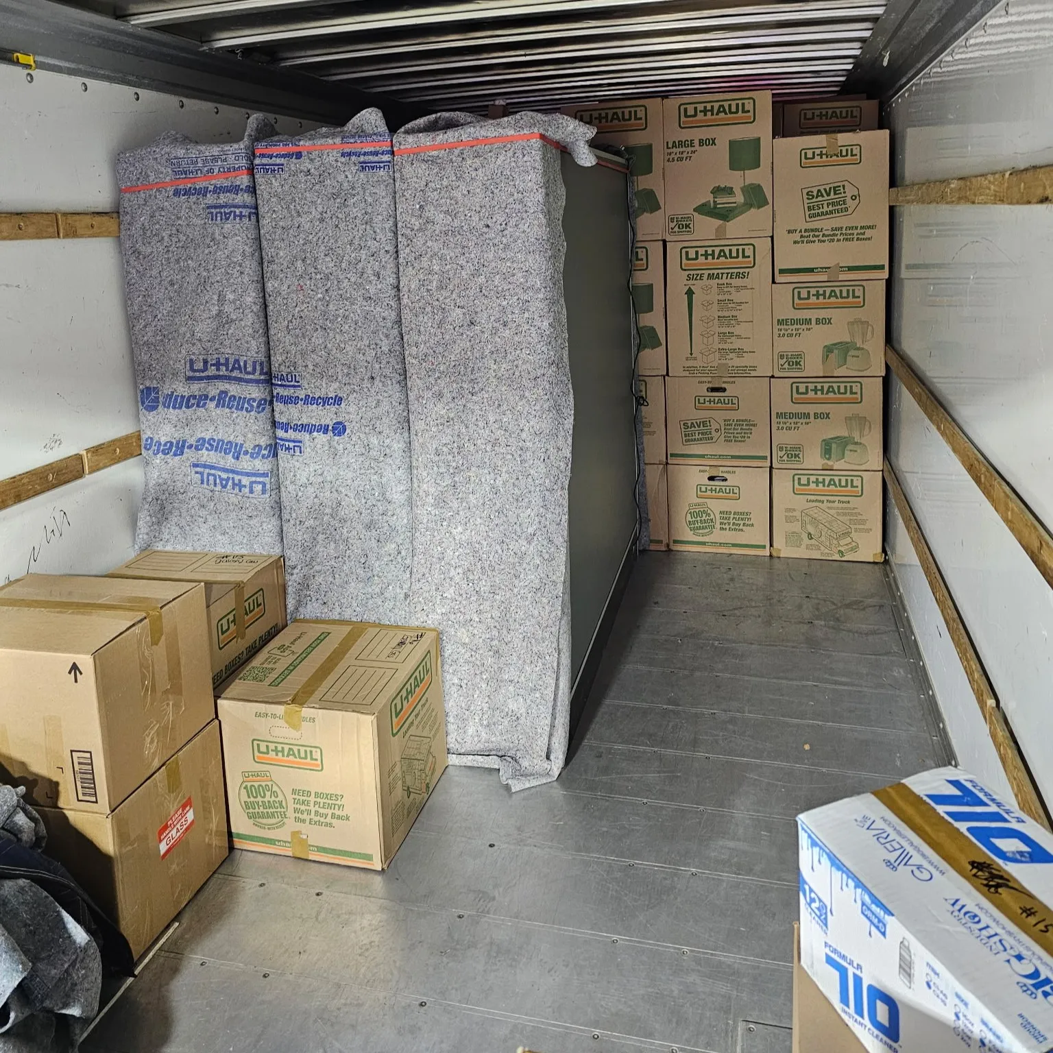 image of loading cargo