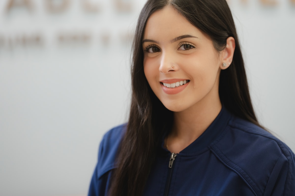 Composite bonding and veneer treatment at Sustainable Smiles dental clinic showing smile restoration