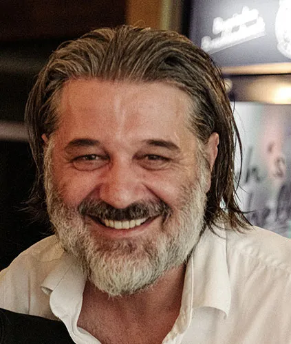 Portraitfoto Toni Mrsic