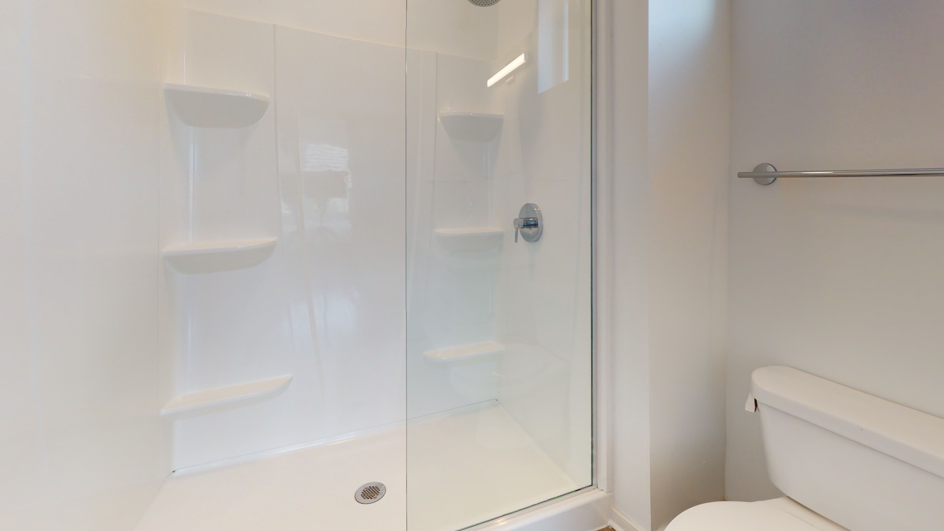 Juniper Bathroom at The Harlow on Main Apartments in Columbus, OH