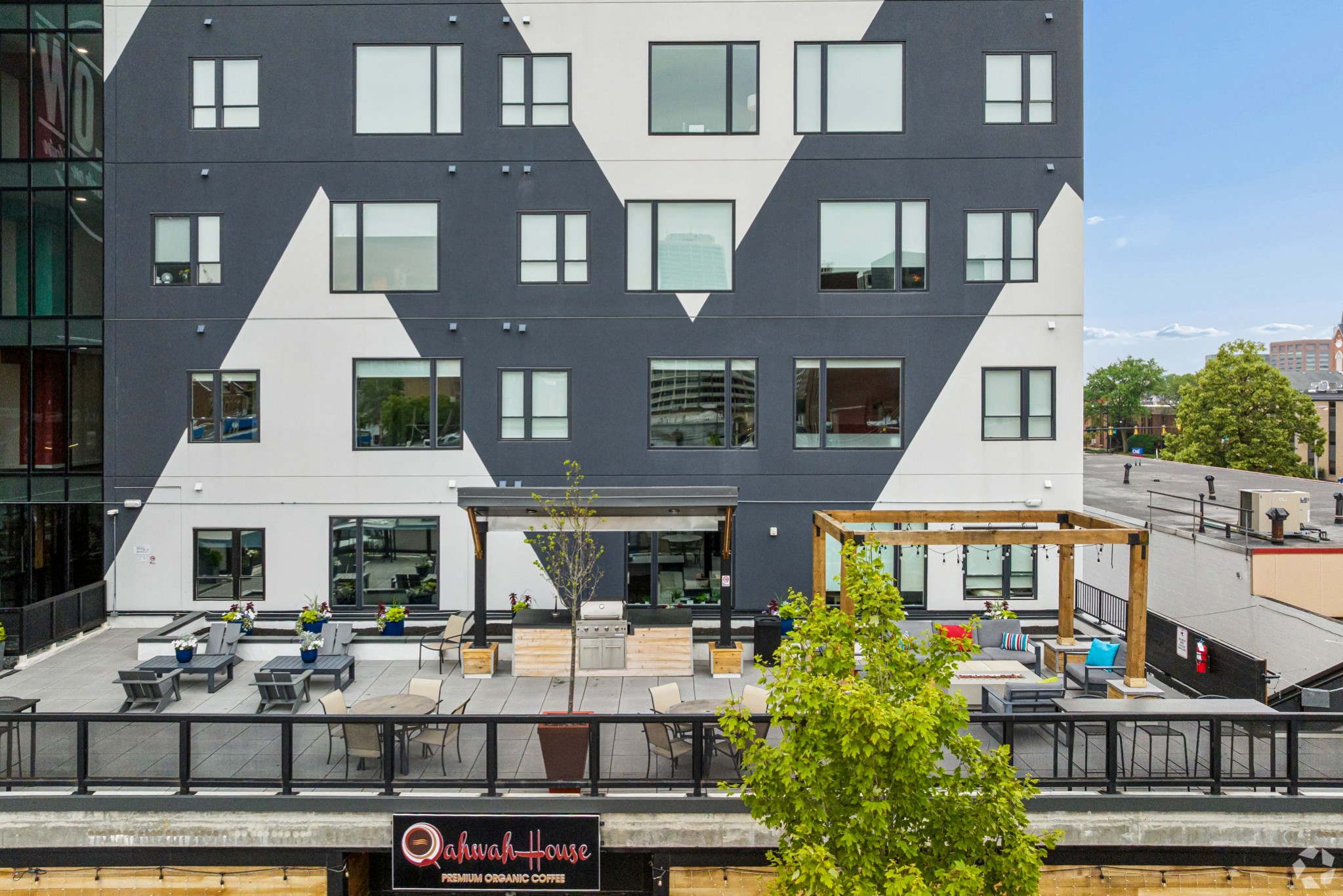 Rooftop Patio at Harlow on Main in Columbus, Ohio