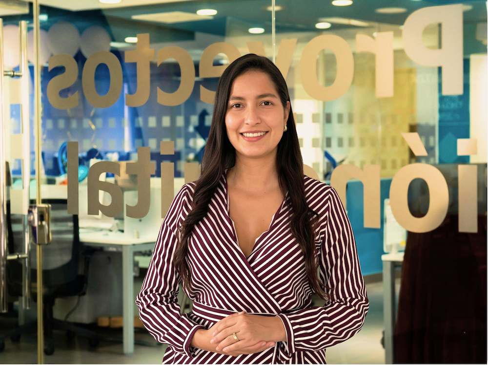 Headshot de Belkis Botello, Directora de Soluciones e Innovación.