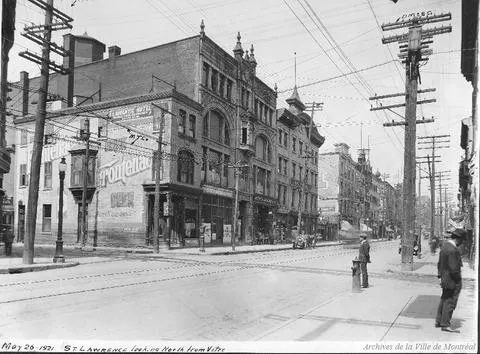 Archival 1921 photograph of Saint-Laurent Boulevard looking north in Montreal from the city archives