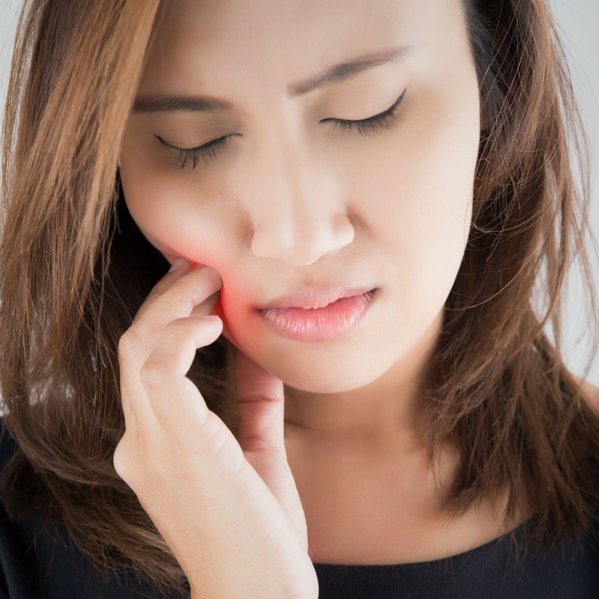 TMJ Pain on One Side: Why Does It Hurt on Just One Side?