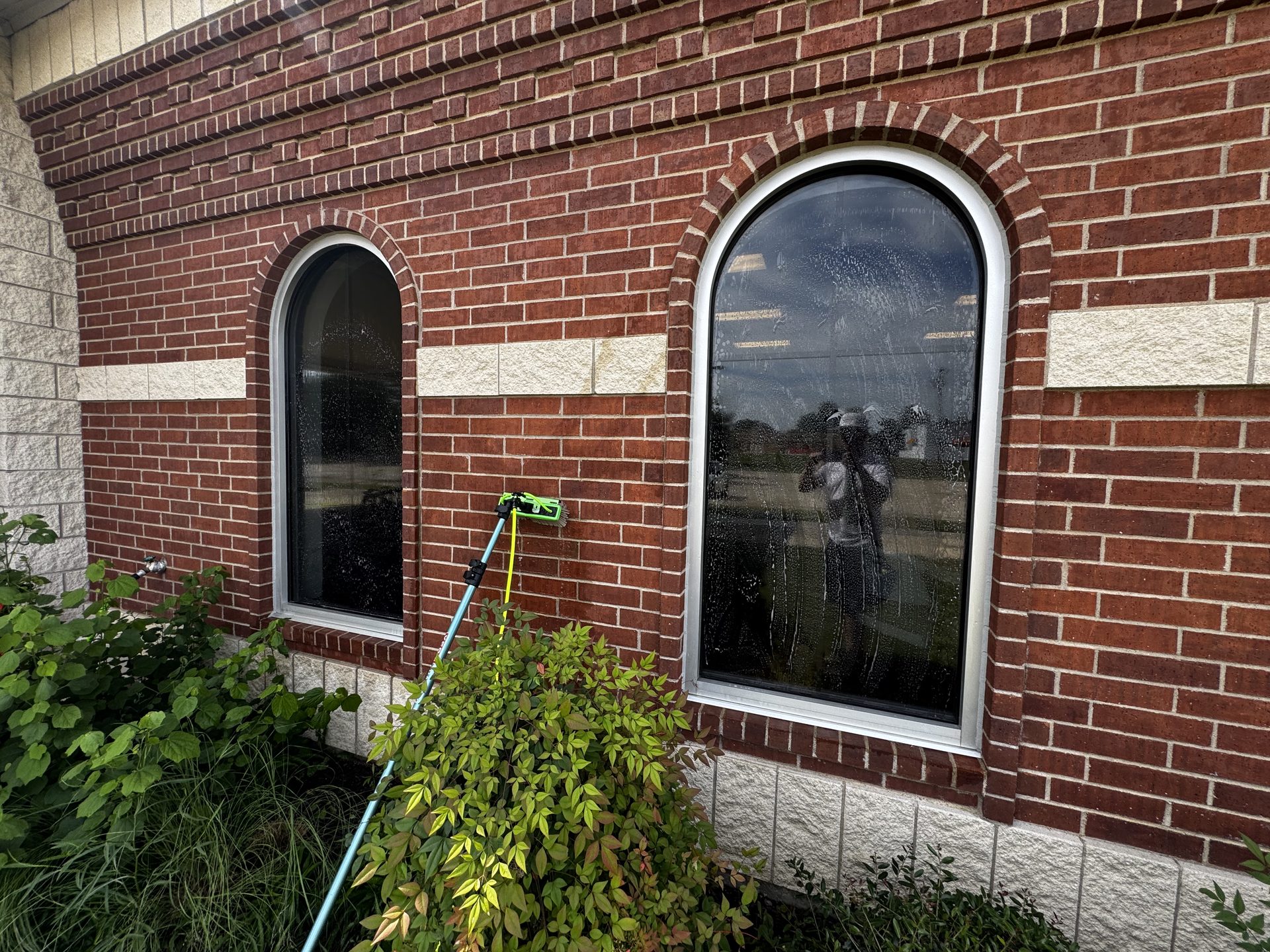 Commercial window cleaning