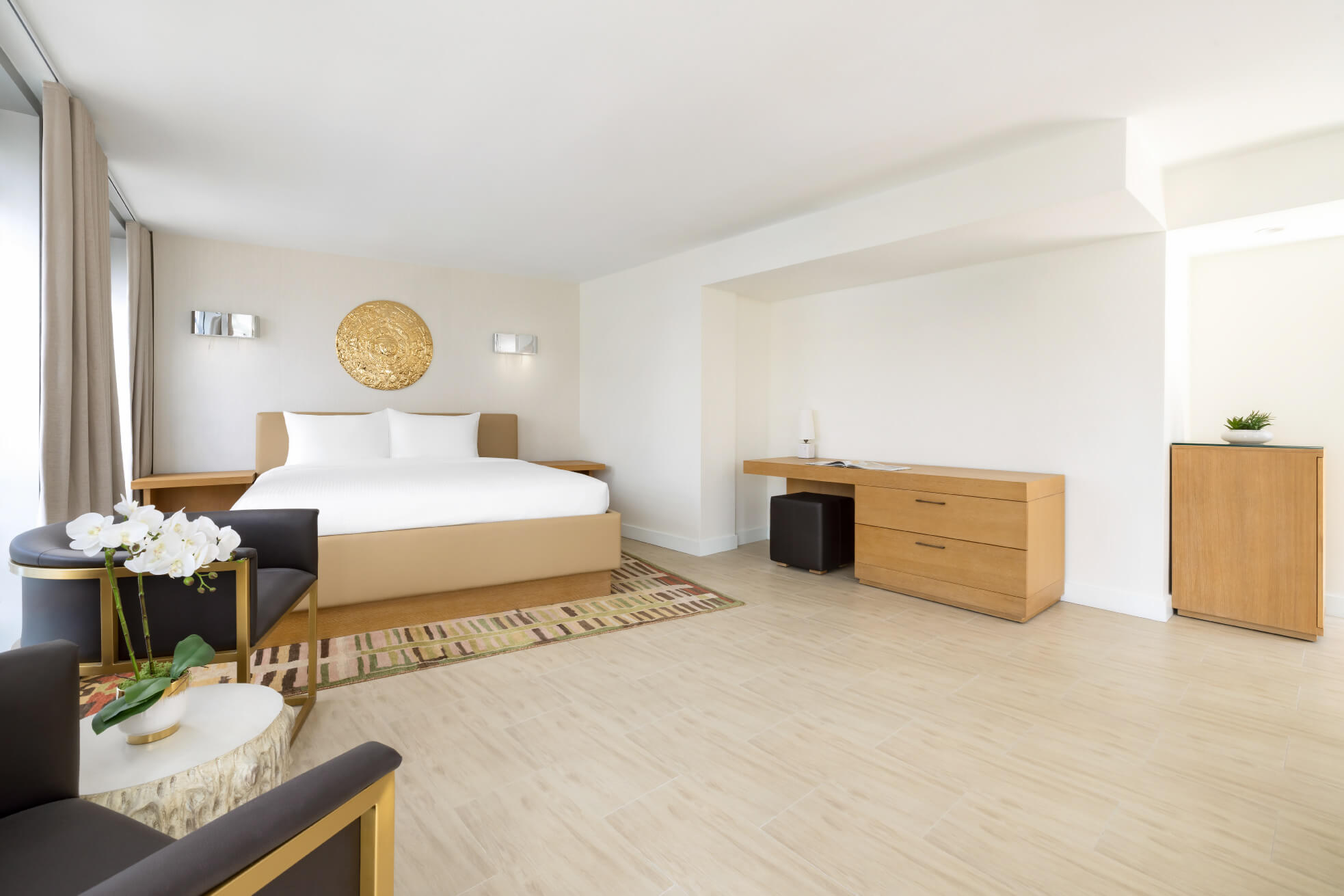 Collins-Court-room-bed-desk-area