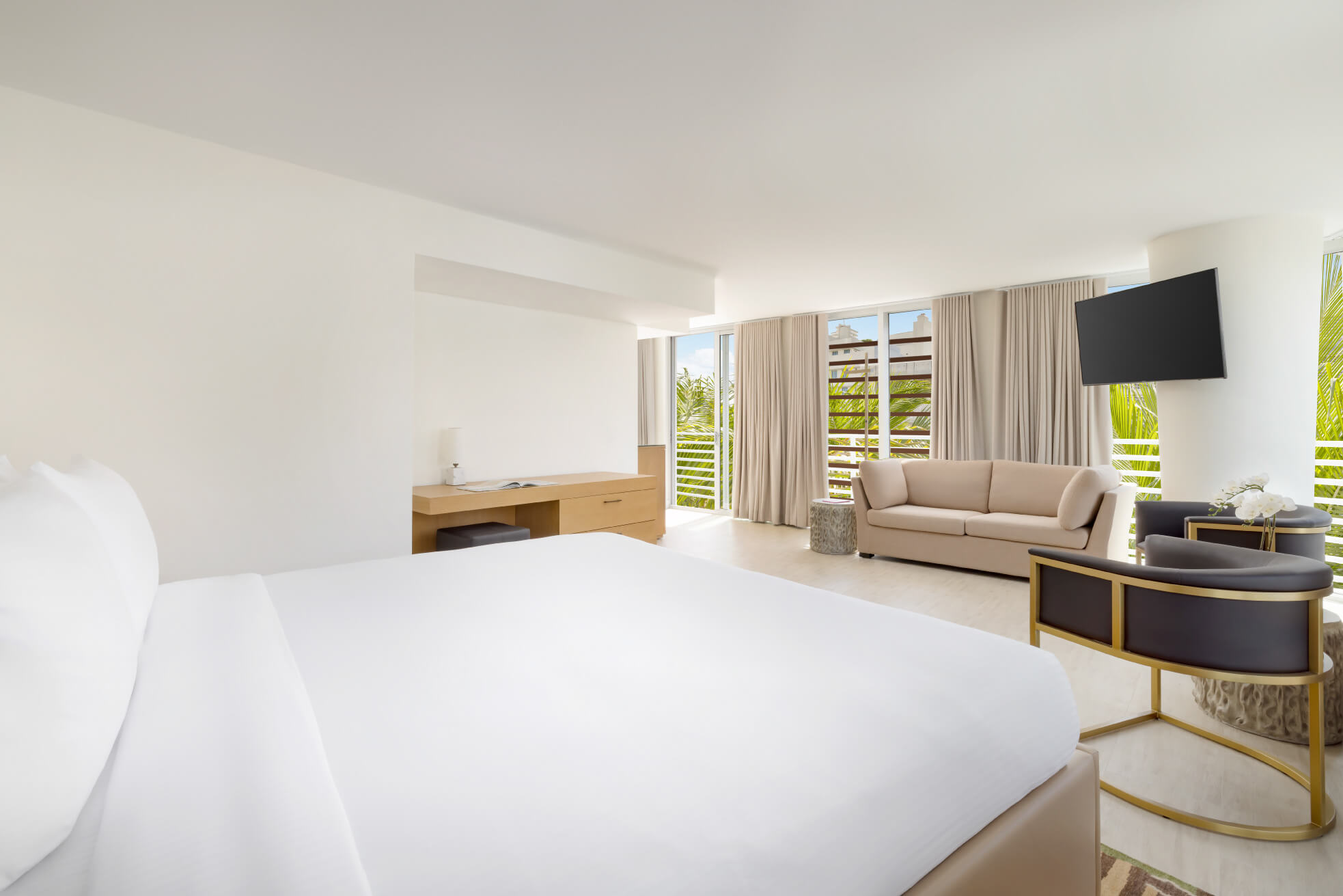 Collins-Court-room-bed-seating-area-tv-view