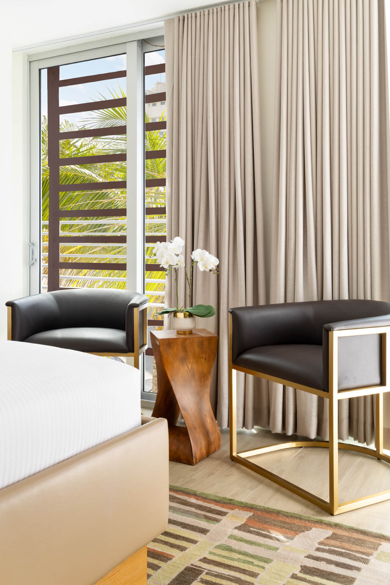 Collins-Court-window-seating-and-flowers