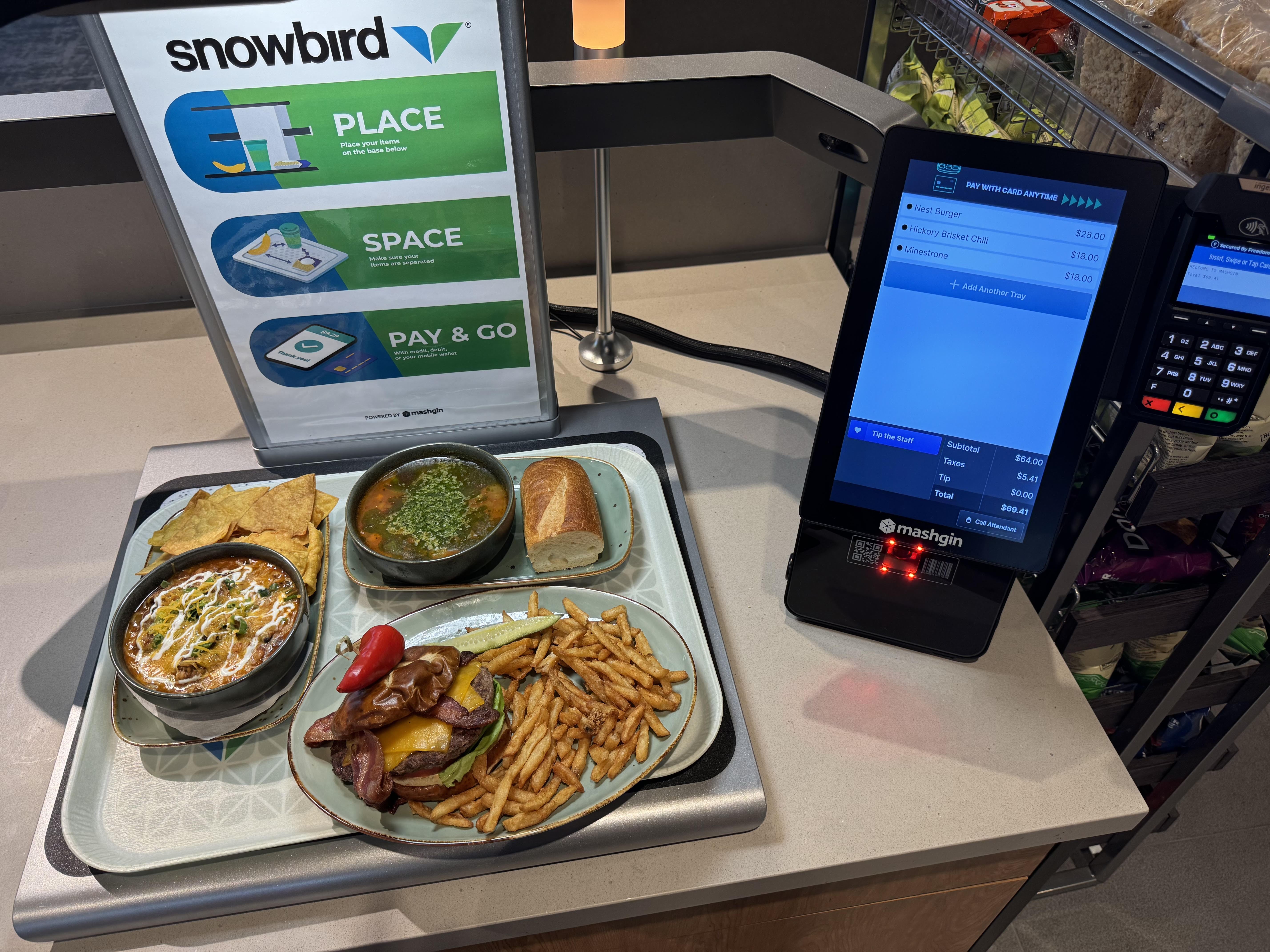 Mashgin self-checkout system