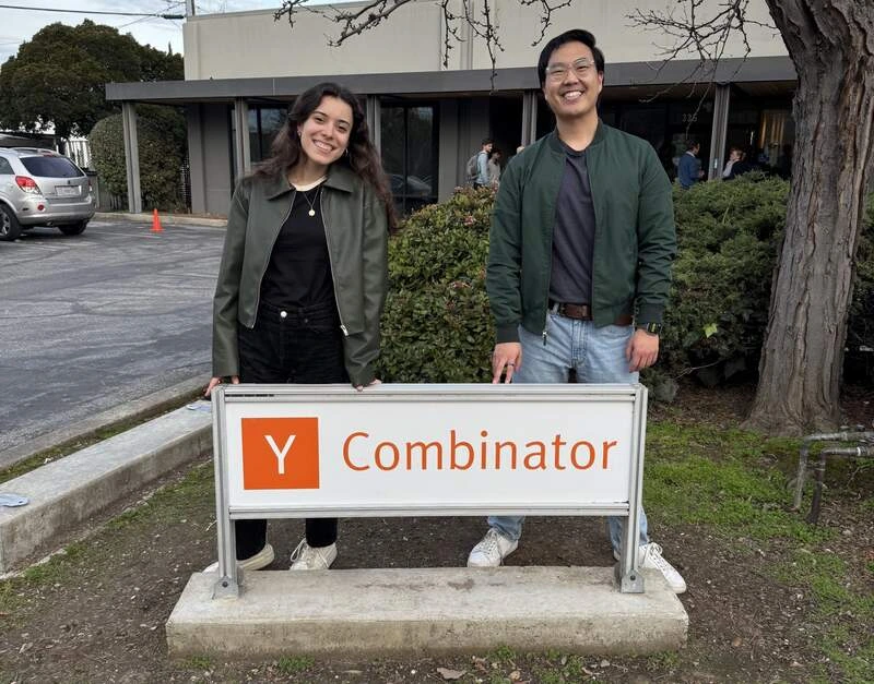 Team photo with the founders Moses and Pao