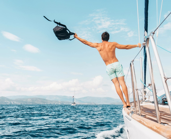 home-two-voyage-image