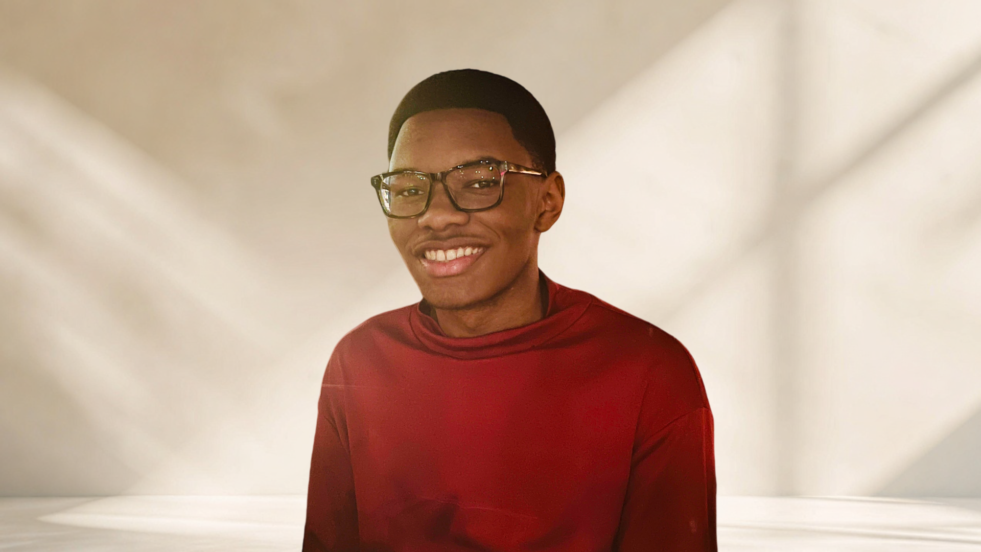 Portrait of Creovox, creator of this website