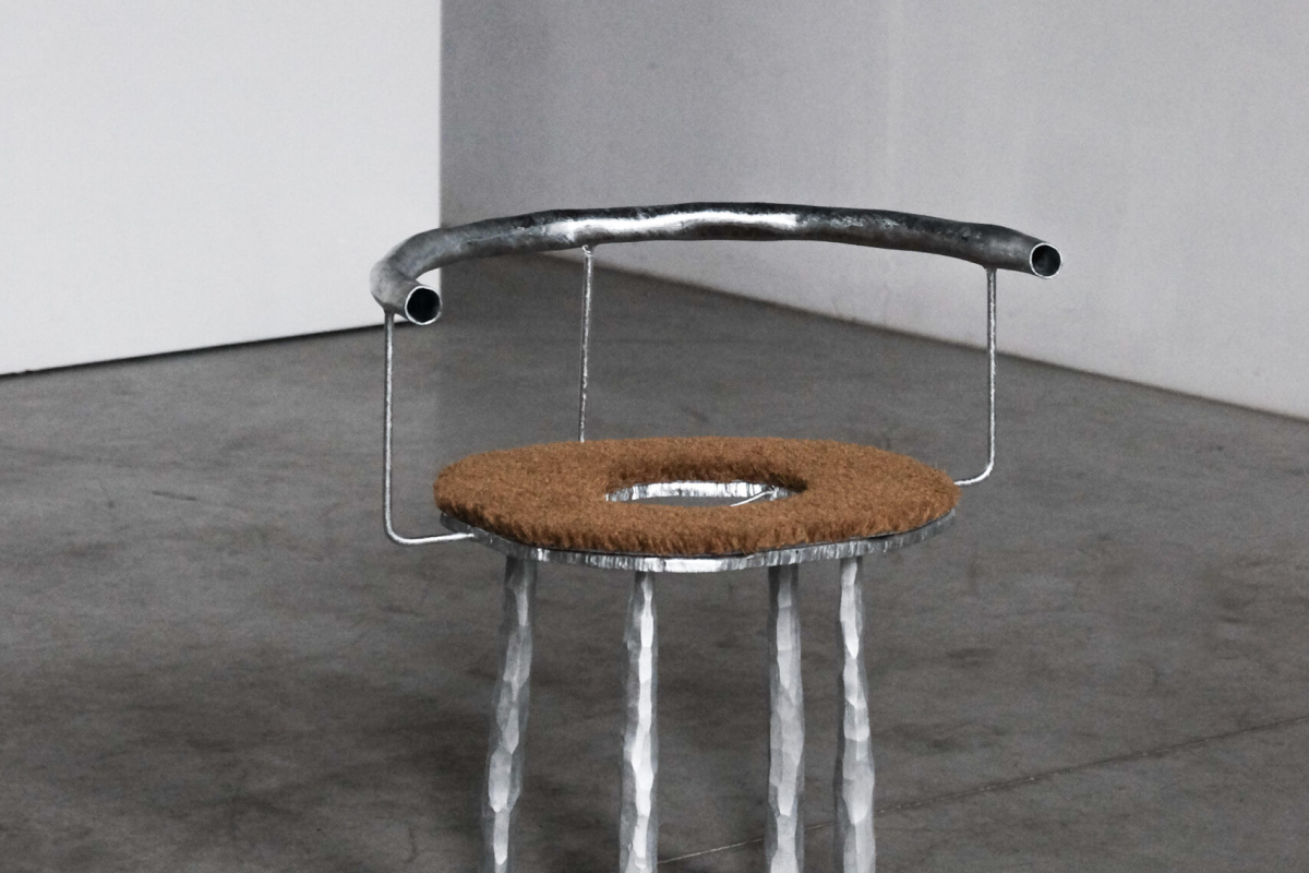 Resourcer Armchair — thumbnail