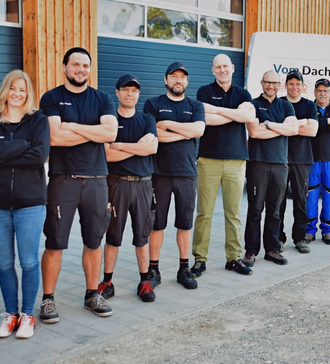 metergrid Elektro Partner Dachenegie mit dem vollen Team im Einsatz für Mieterstomprojekte
