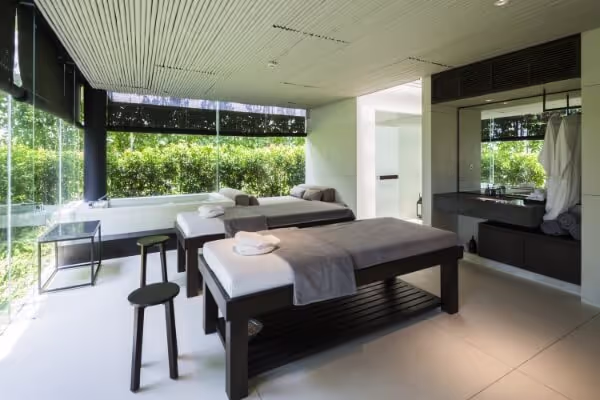 spa interior 1.jpg
