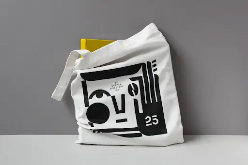 illustration tote bag.png