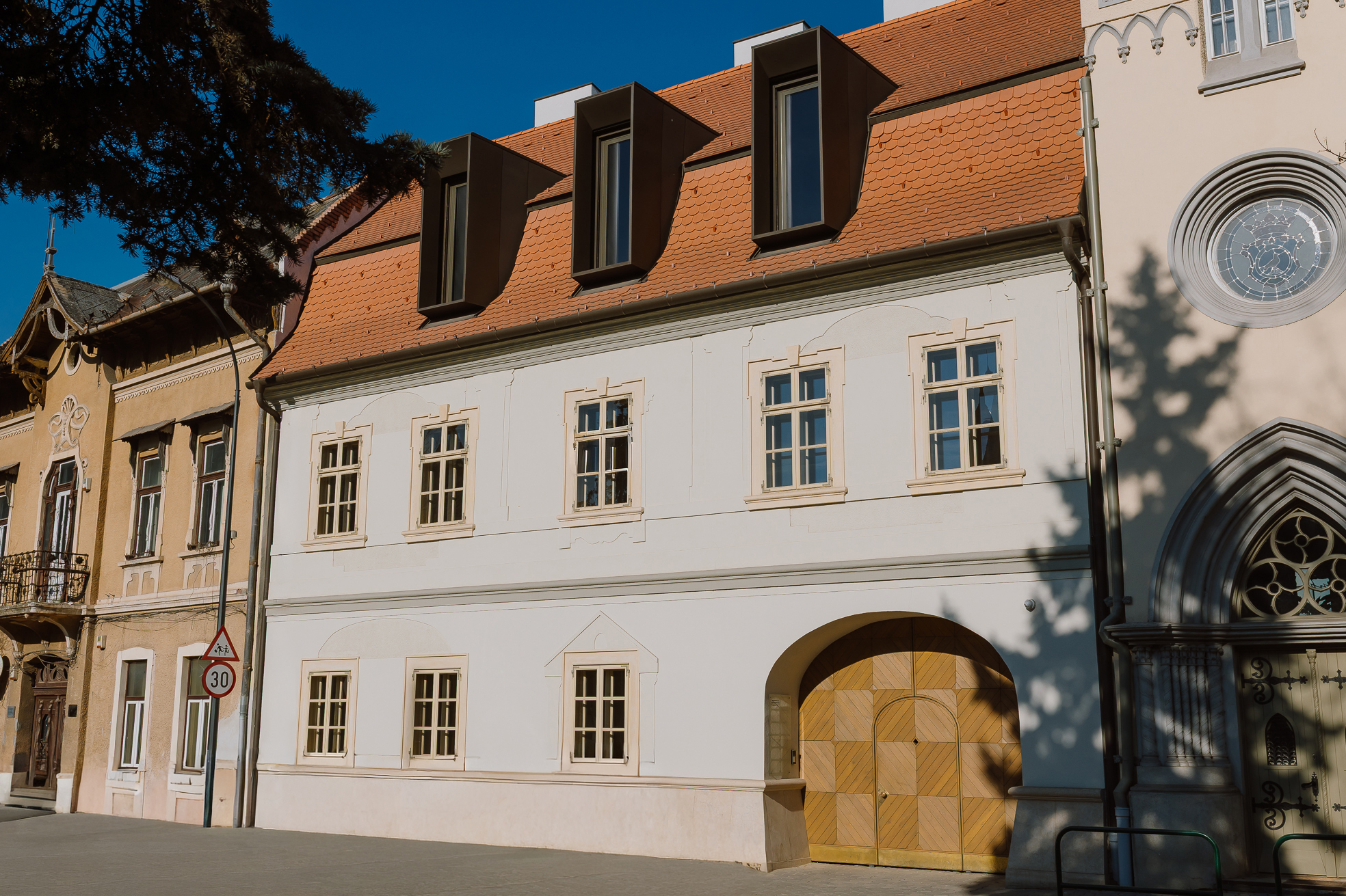 Târgu-Mureș, Bolyai 11