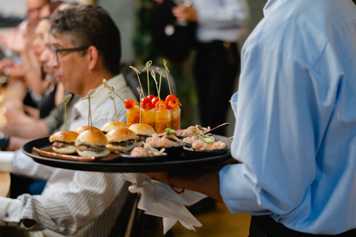 Flying Buffet auf Tabletts