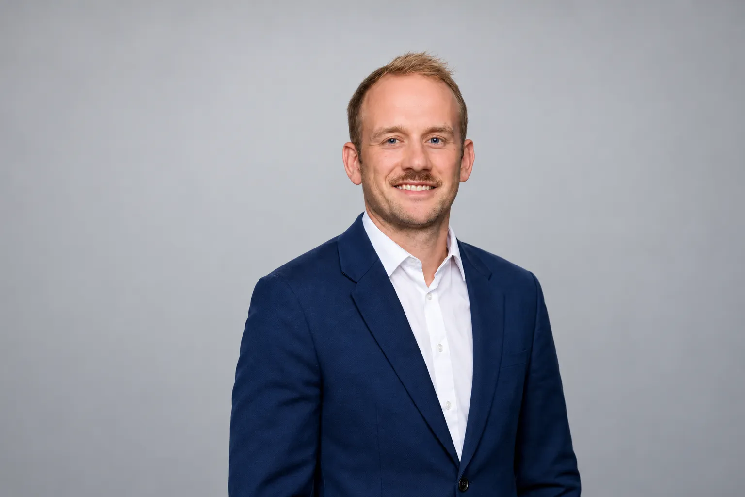 Konstantin Dreyer, Algemeen directeur
