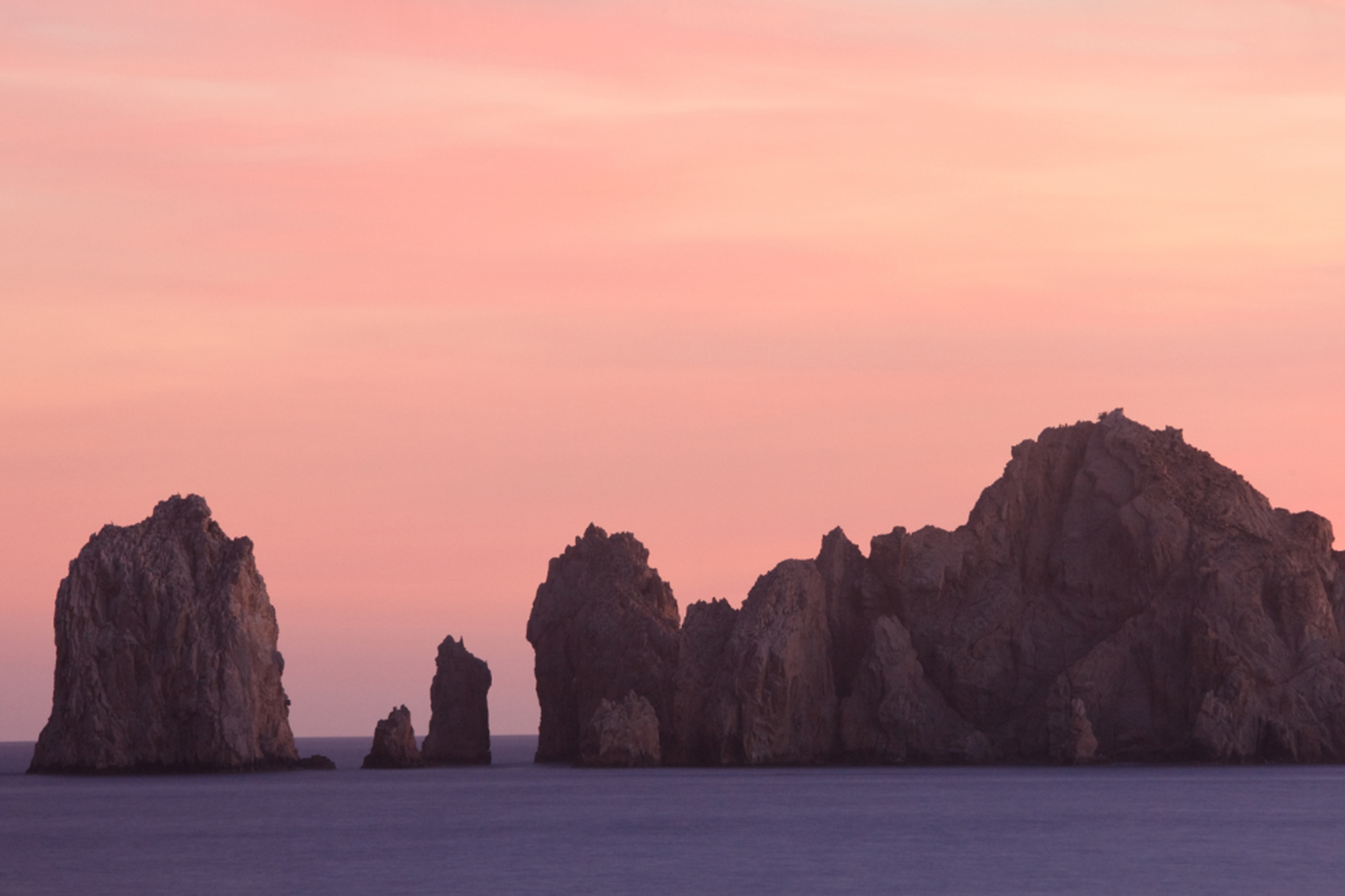 Book luxury hotels, cruises, yachts and rail journeys with benefits such as daily breakfast, hotel credits, upgrade priority, early check-in and late check-out, arranged through Clements Travel’s preferred partner programs worldwide.