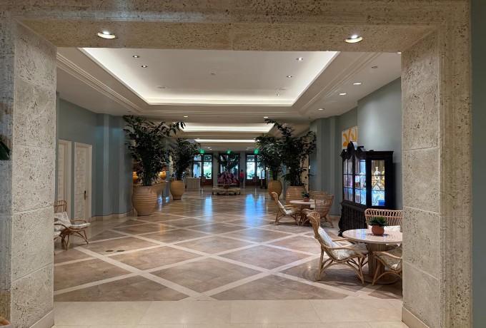 Lobby and main entrance interior of Four Seasons Resort Palm Beach showing elegant architecture and décor