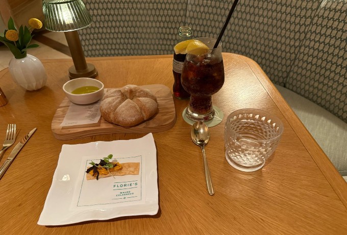 Amuse-bouche with freshly baked warm bread served at Florie’s, Four Seasons Palm Beach
