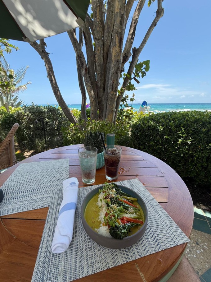 four-seasons-palm-beach-green-curry-vegetarian