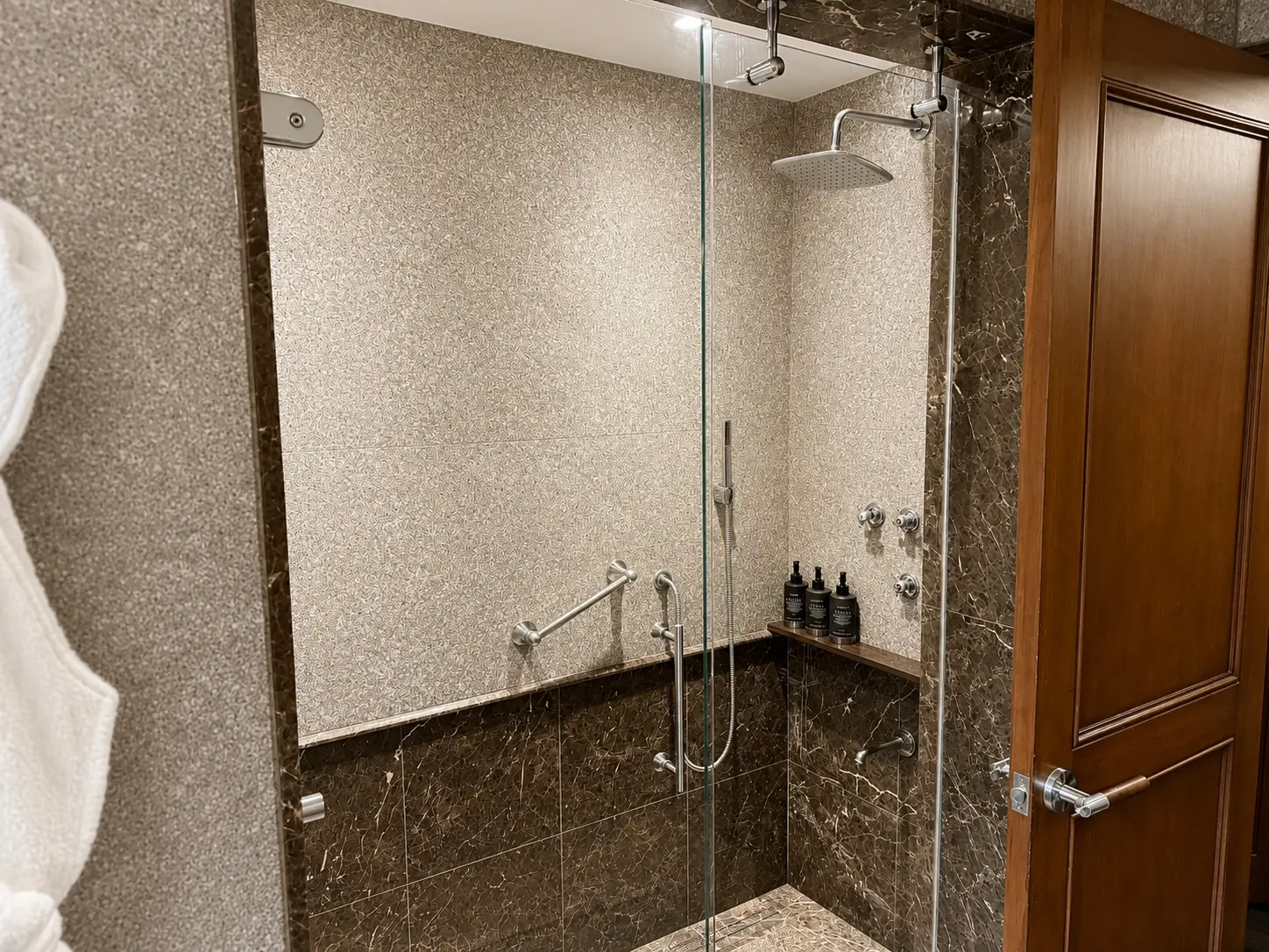 Walk-in rainfall shower in an Executive Suite With Fireplace at Four Seasons Hotel Casa Medina Bogotá.