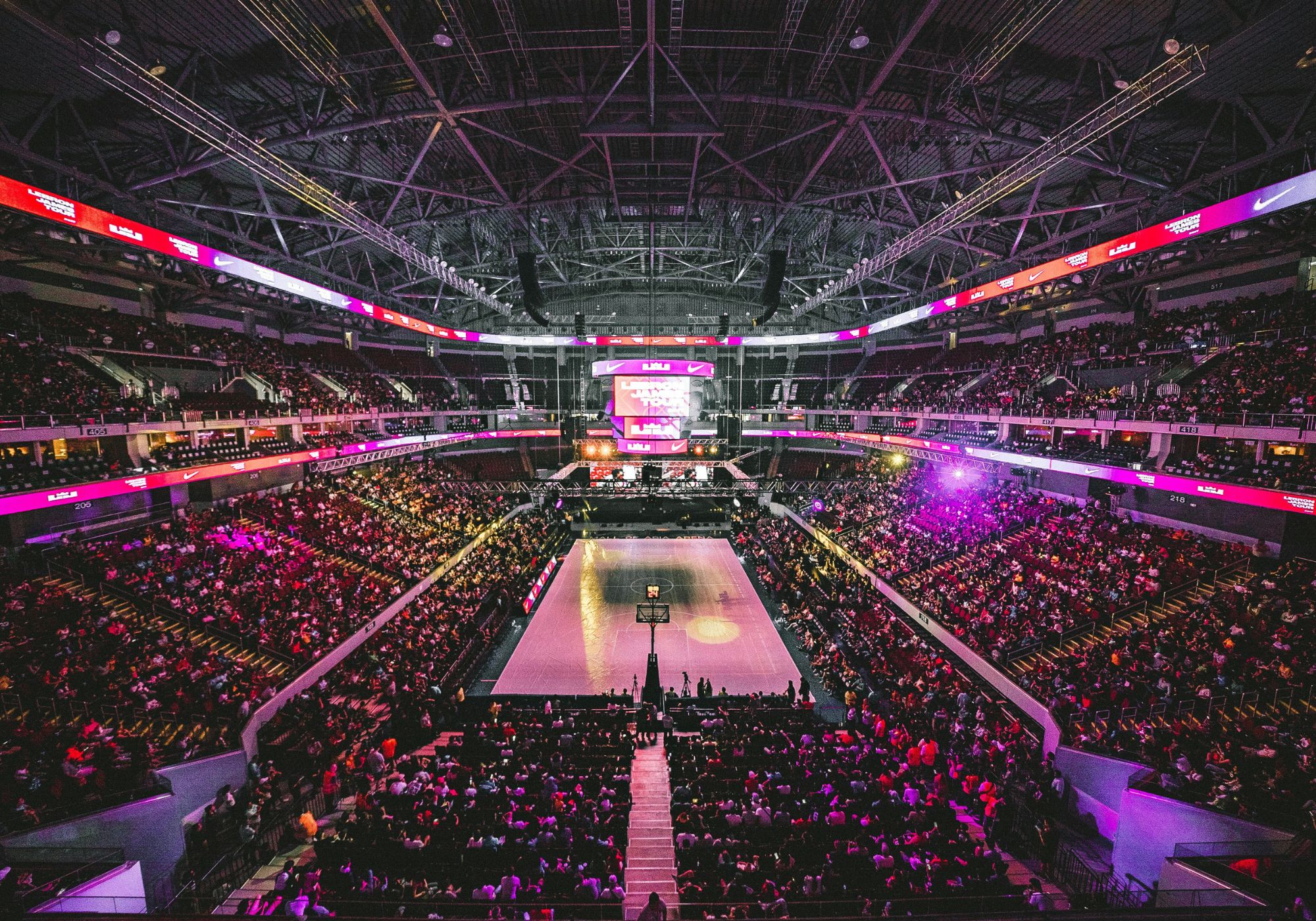 image of a racing car