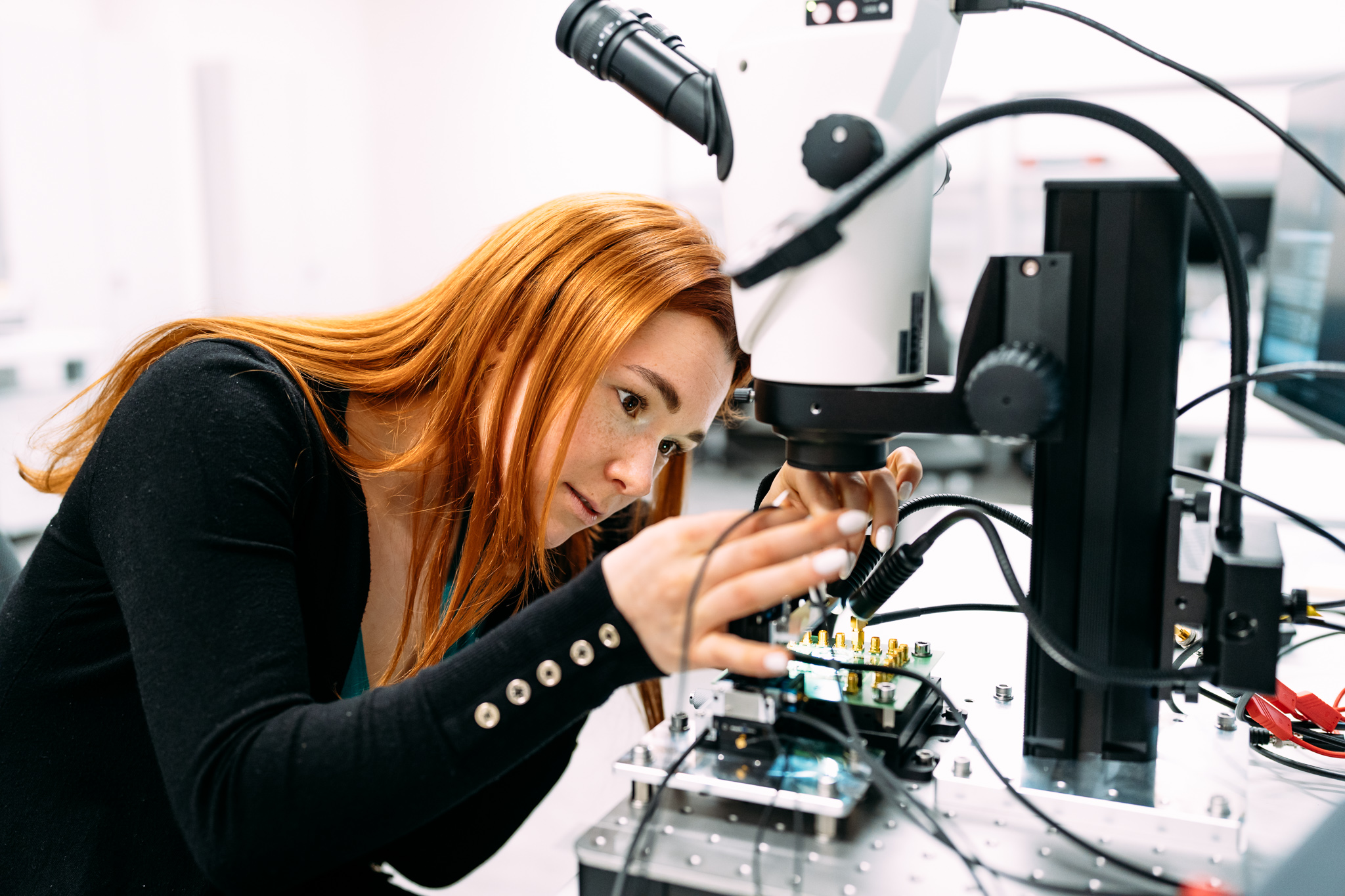 Hochzeitsfoto von tanzendem Brautpaar in der Südsteirischen Weinstraße