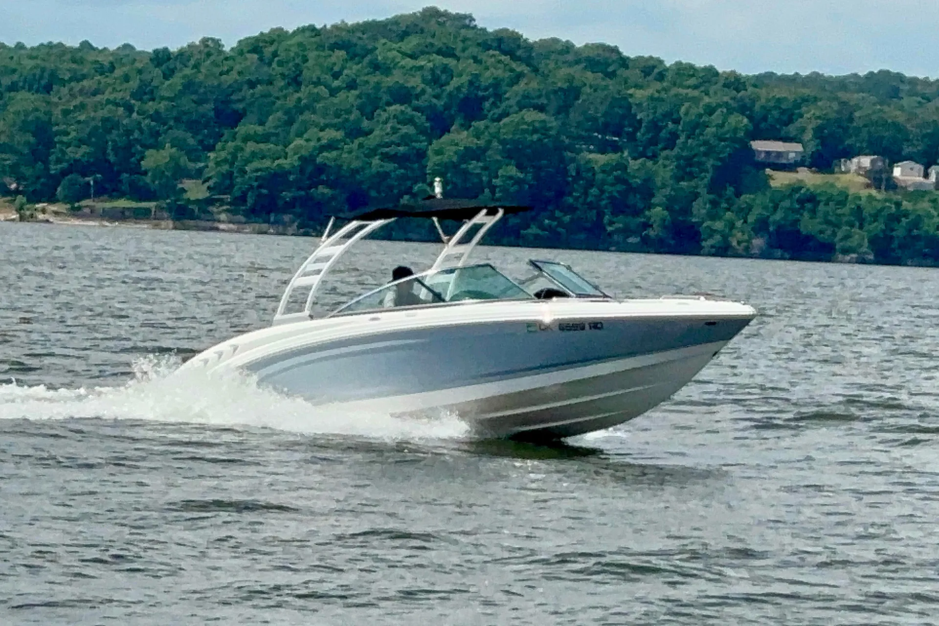 A 21' Chaparral on the lake.