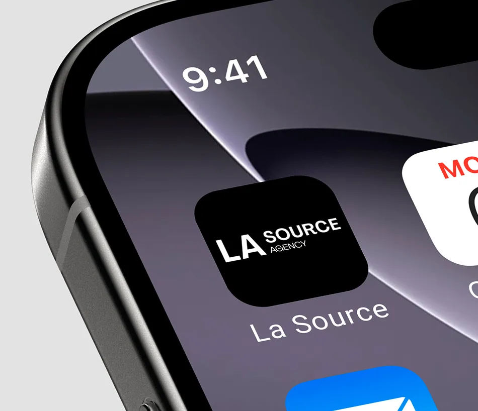 Logo la source sur téléphone