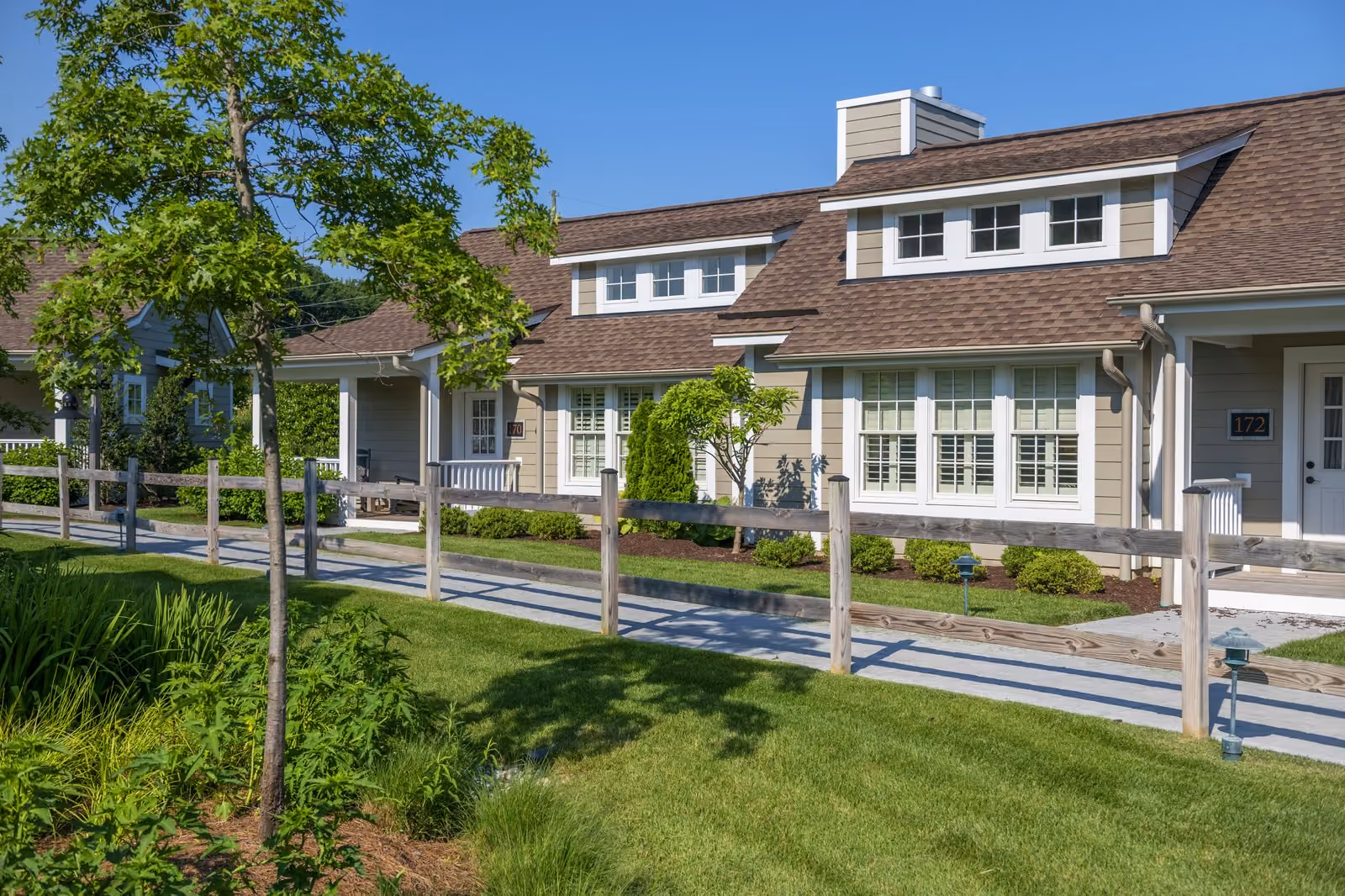 Exterior view of the cottages at Chesapeake Bay Beach Club