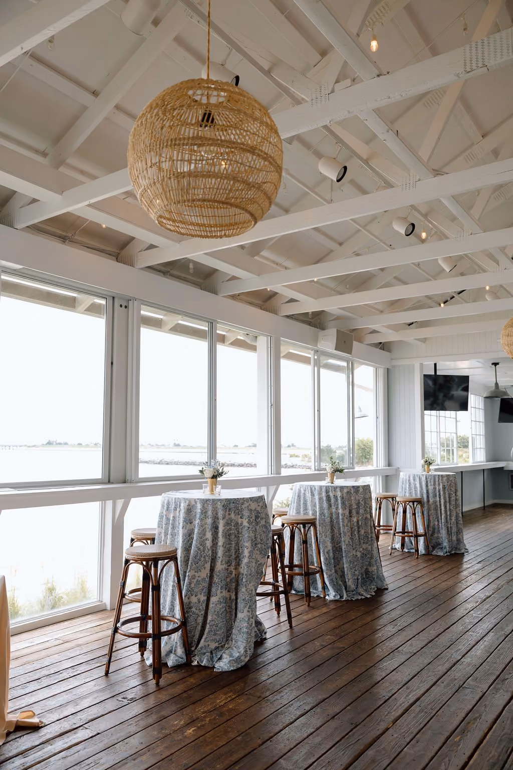 Tavern Bayside wedding at Chesapeake Bay Beach Club