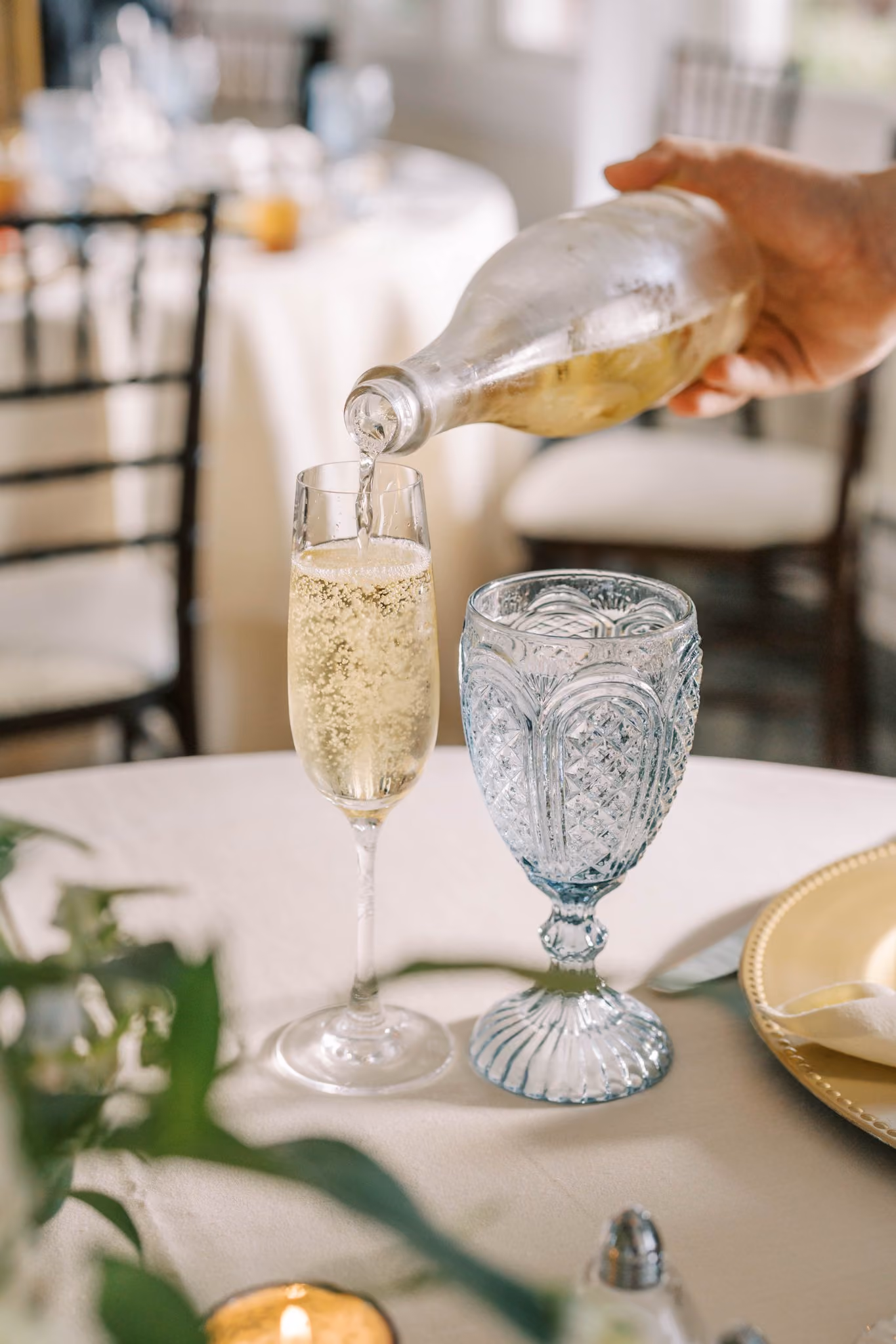 Wedding couple at Chesapeake Bay Beach Club