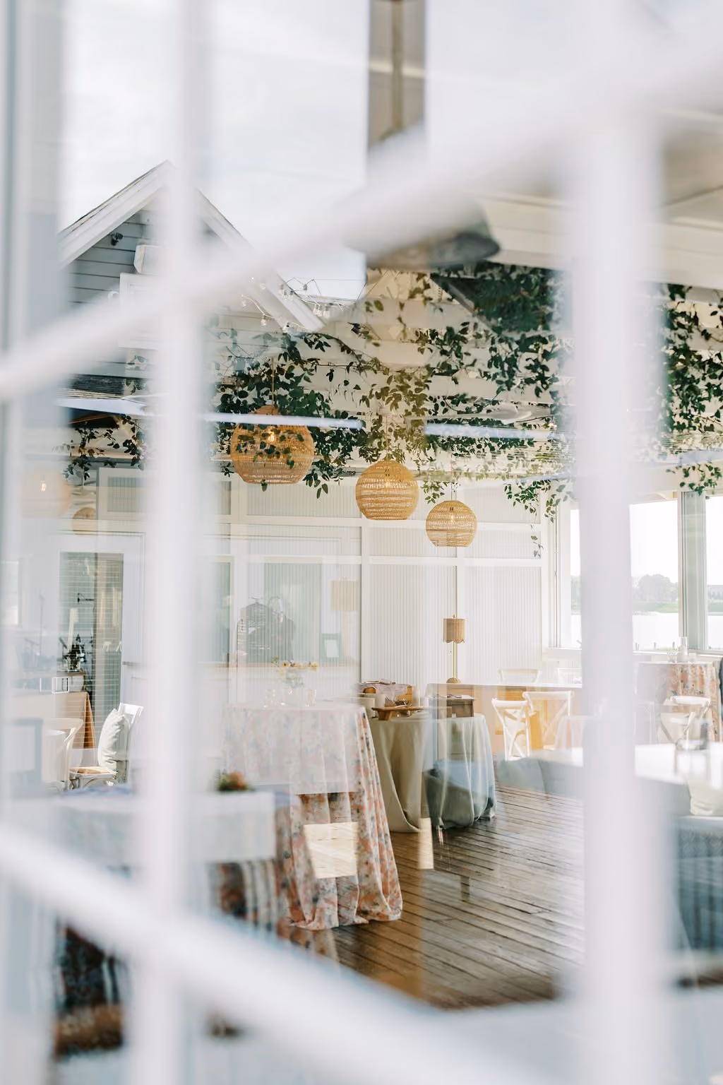 Bride portrait at the Beach House at Chesapeake Bay Beach Club