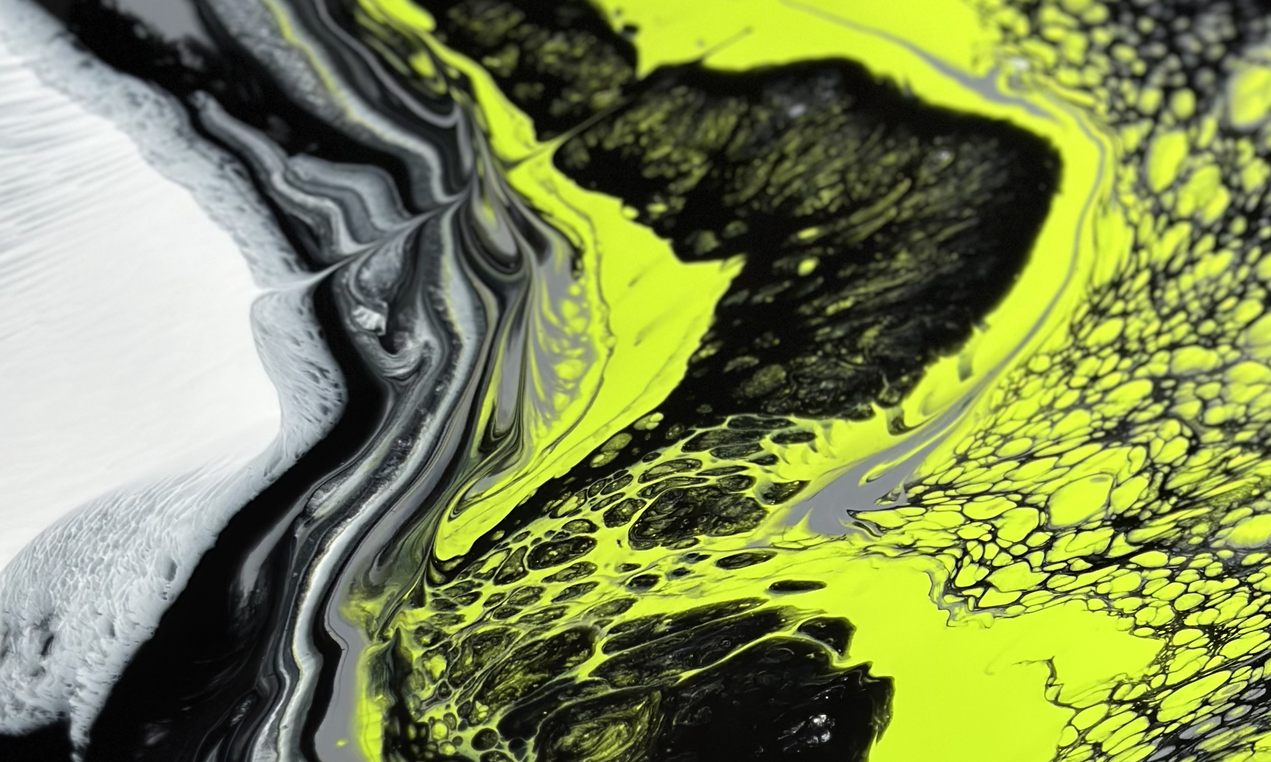 Metallic epoxy floor with green black and white colours