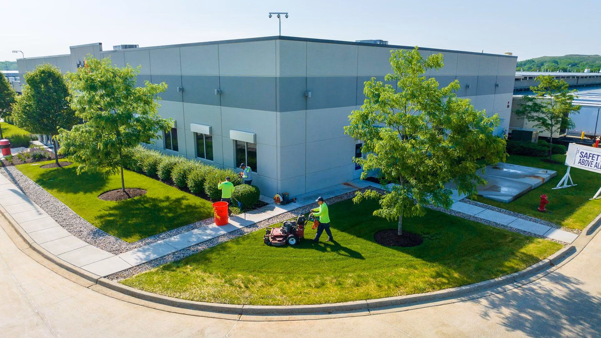 Professional commercial landscape maintenance near me in Greater Cincinnati Ohio
